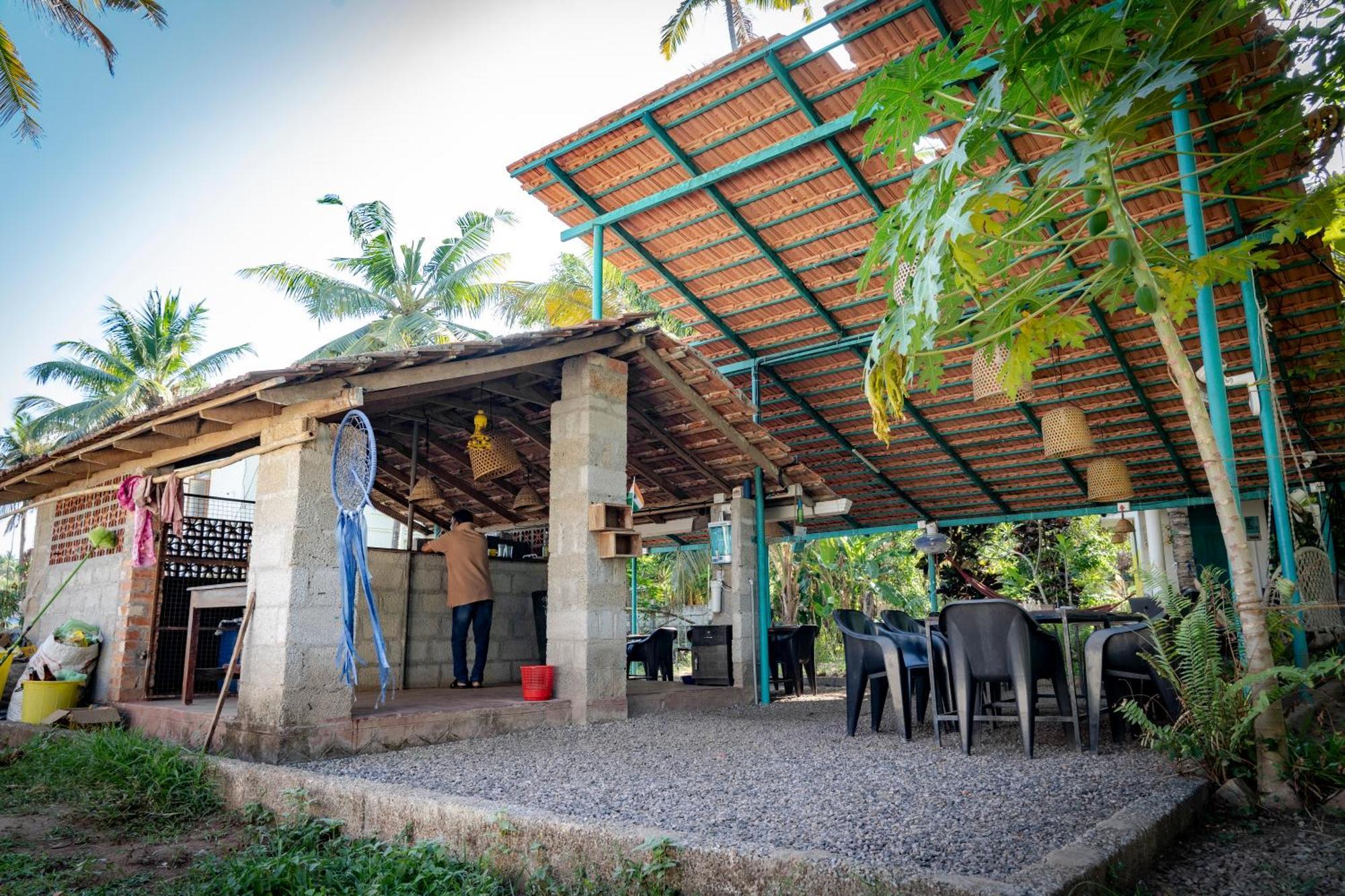 Albergue Cliff & Coral Varkala Exterior foto