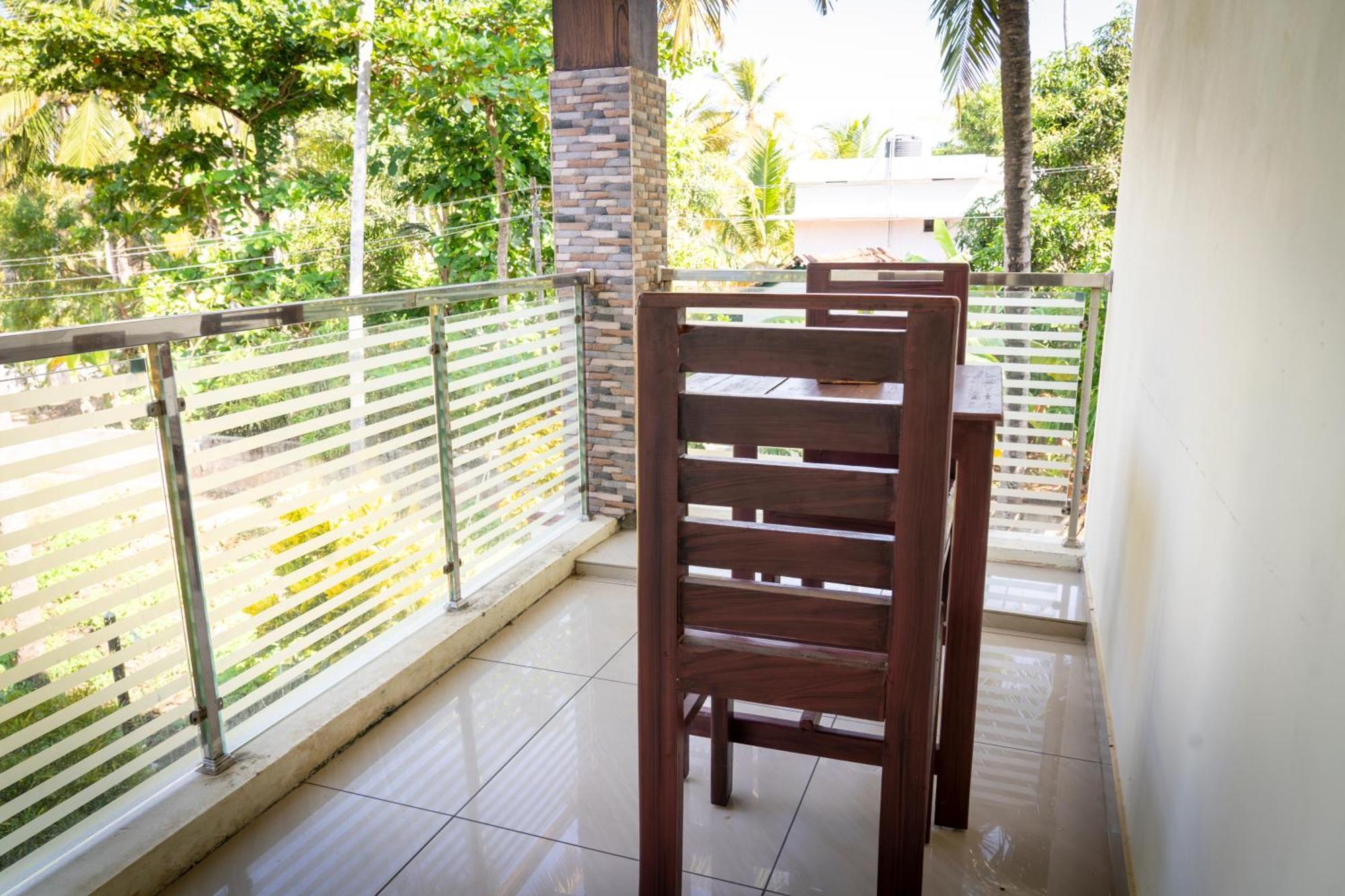 Albergue Cliff & Coral Varkala Exterior foto